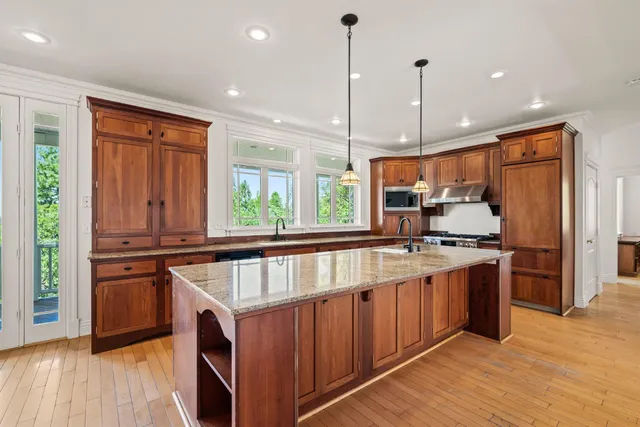 $950,000 | 6060 Keeble Lane, Camino, CA 95709