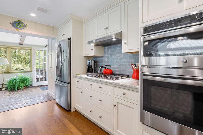 653 Weadley Road Radnor, PA 19087 - Photo 8 of 24