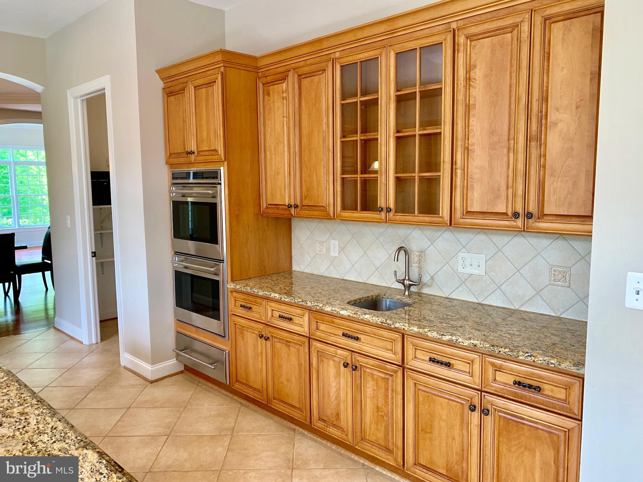 12775 Yates Ford Road Clifton, VA 20124 - Photo 23 of 72 Main House Kitchen