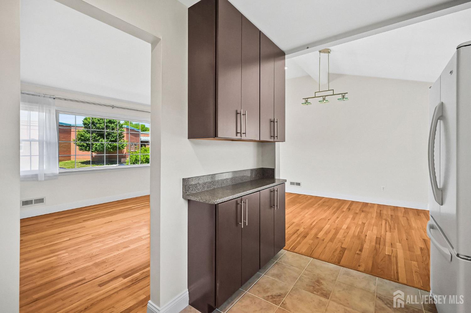 56 Corona Road East Brunswick, NJ 08816 - Photo 15 of 40