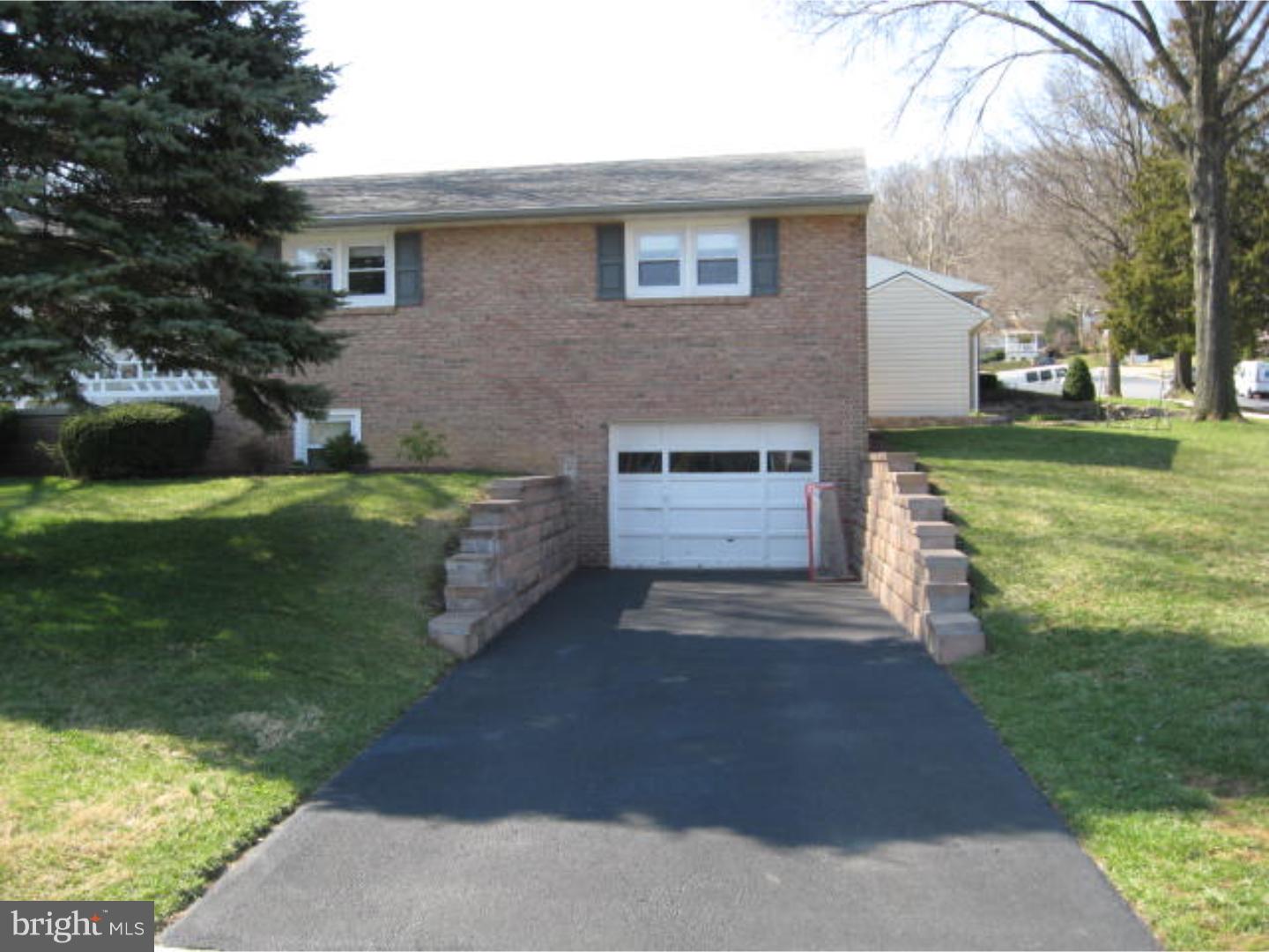 16 Kings Boulevard Reading, PA 19607 - Photo 18 of 23