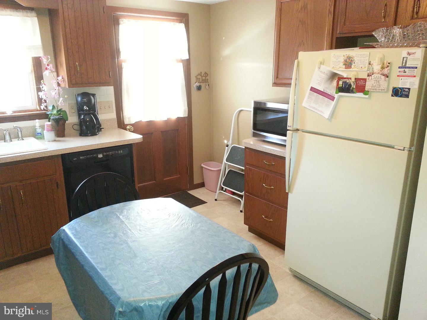 16 Kings Boulevard Reading, PA 19607 - Photo 6 of 23