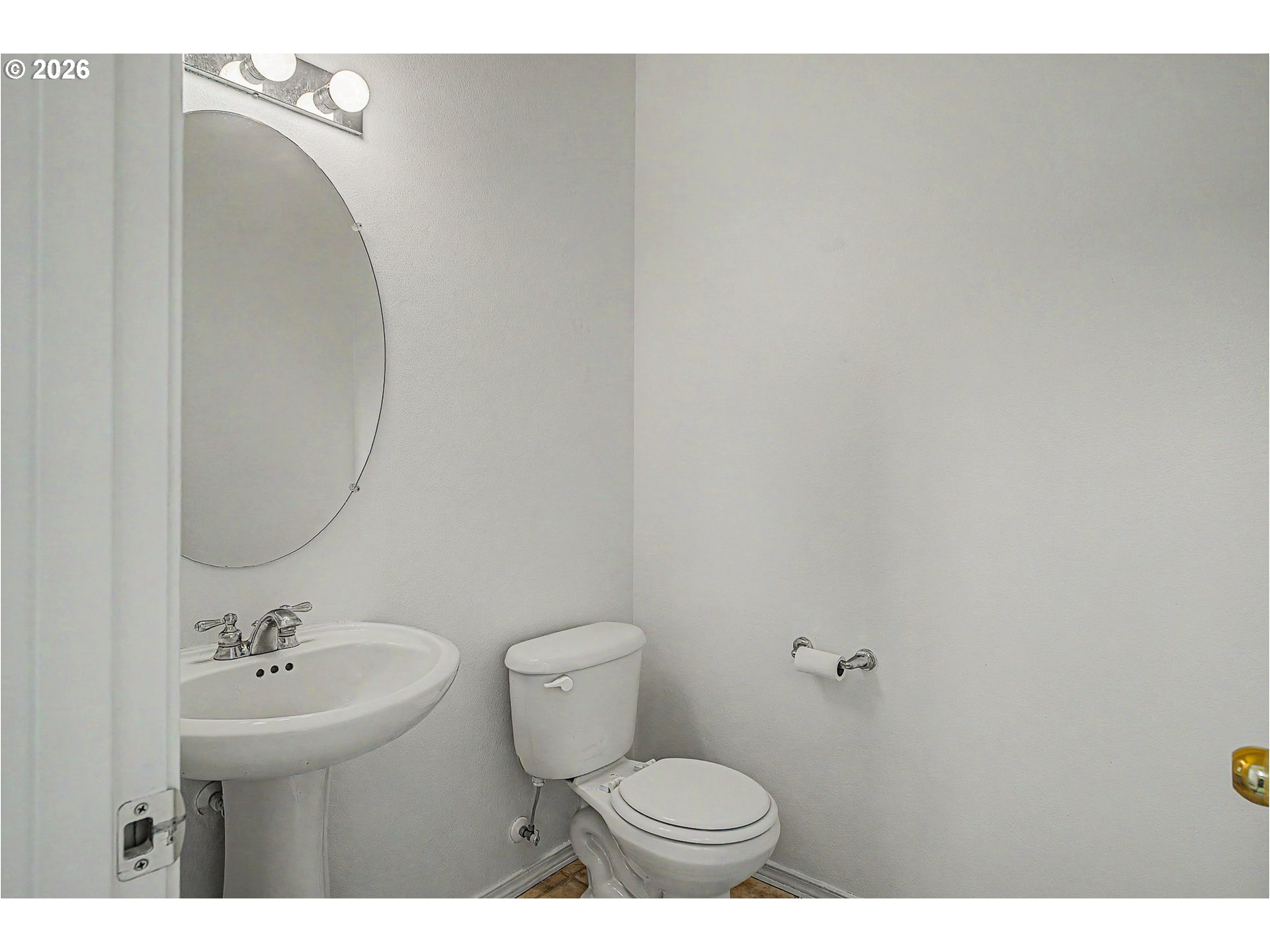 1037 Southwest 18th Way Troutdale, OR 97060 - Photo 14 of 43