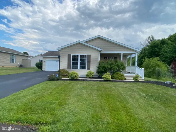 $324,900 | 4 Wagtail Ct., Bechtelsville, PA 19505