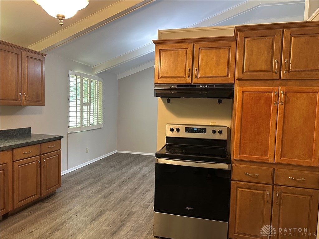 194 Brookmount Road Dayton, OH 45429 - Photo 15 of 50 range stays