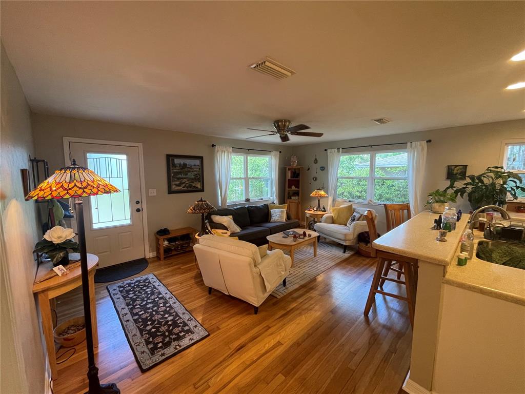 1317 Northwest 4th Street Gainesville, FL 32601 - Photo 3 of 19