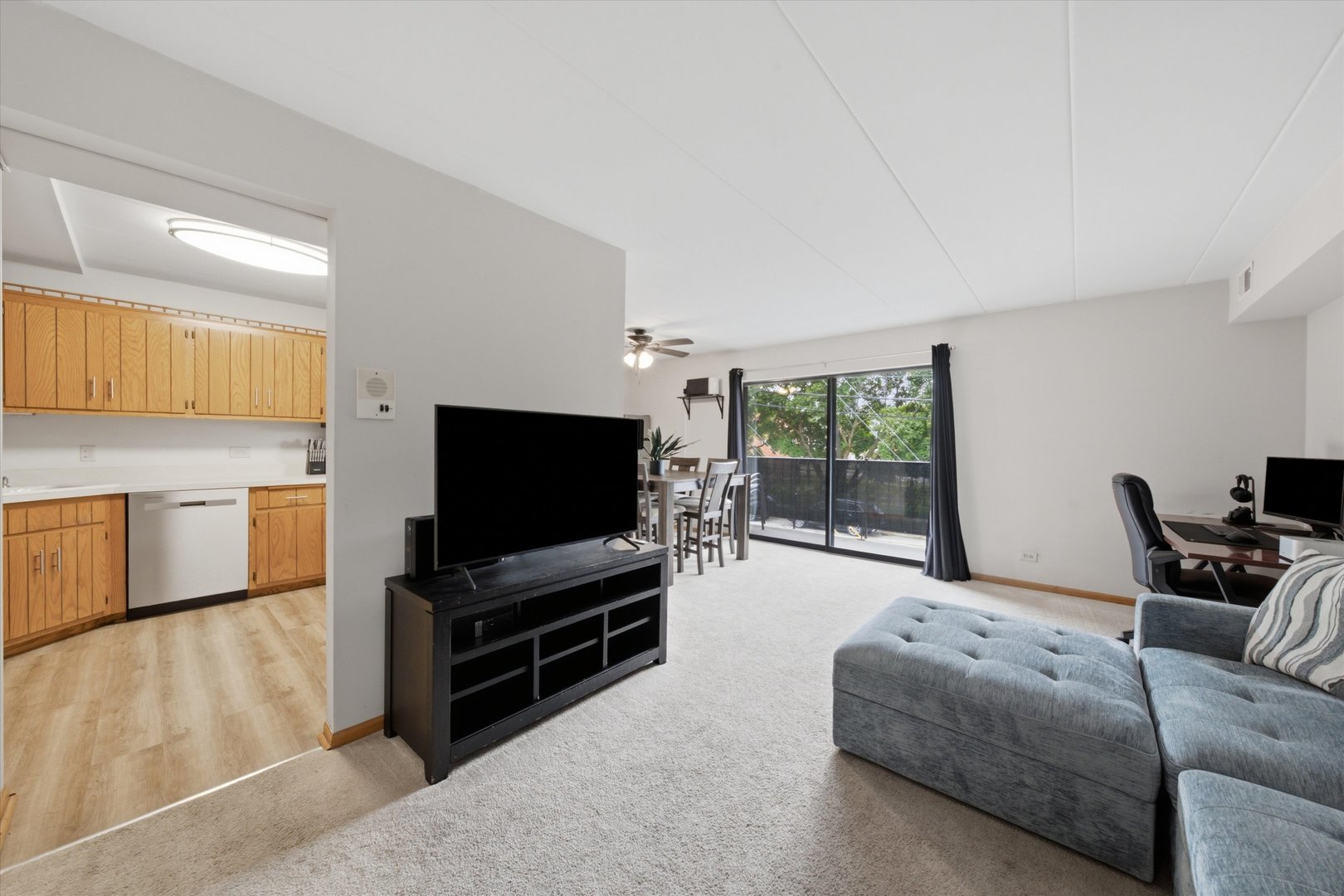 9800 Sayre Avenue, Unit 2B Chicago Ridge, IL 60415 - Photo 4 of 21