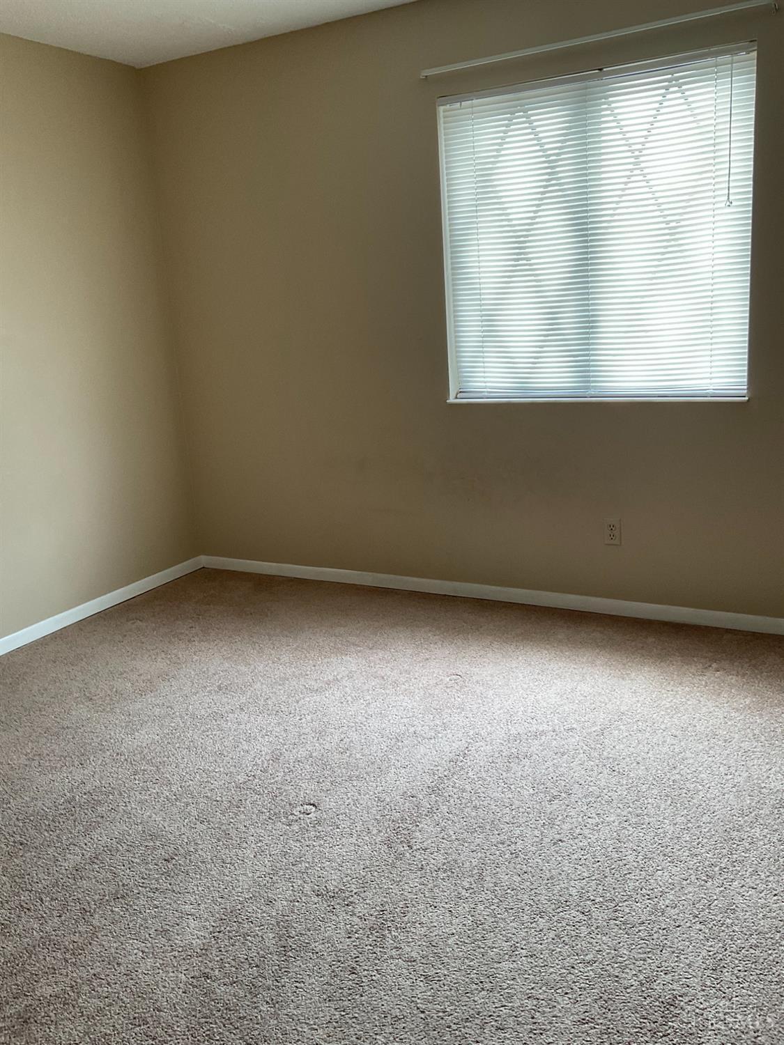3313 North Bend Road, Unit E Cincinnati, OH 45239 - Photo 11 of 21