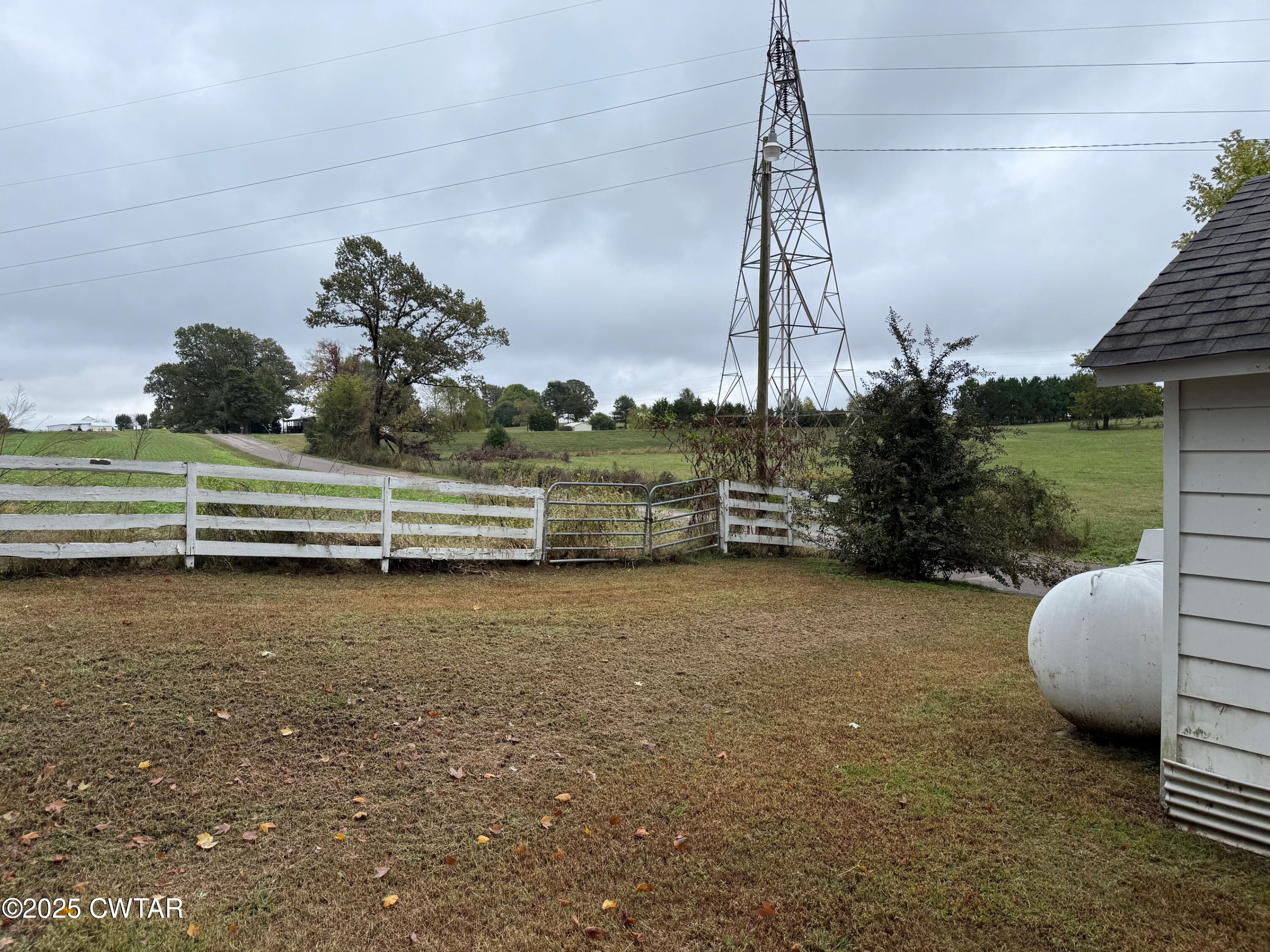 3794 Roellen Newbern Road Newbern, TN 38059 - Photo 16 of 25 a view of a staircase in front of house