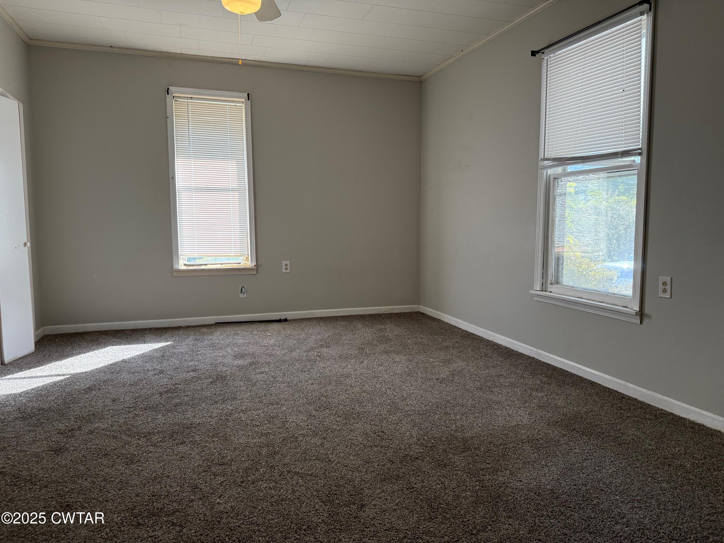 3794 Roellen Newbern Road Newbern, TN 38059 - Photo 5 of 25 an empty room with a window