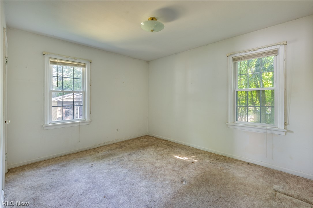 3959 Delmore Road Cleveland Heights, OH 44121 - Photo 10 of 26