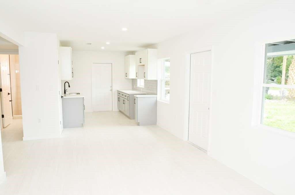 1505 38th Street Orlando, FL 32839 - Photo 7 of 19