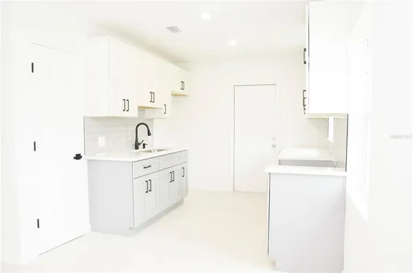 $2,600 | 1505 38th Street, Orlando, FL 32839