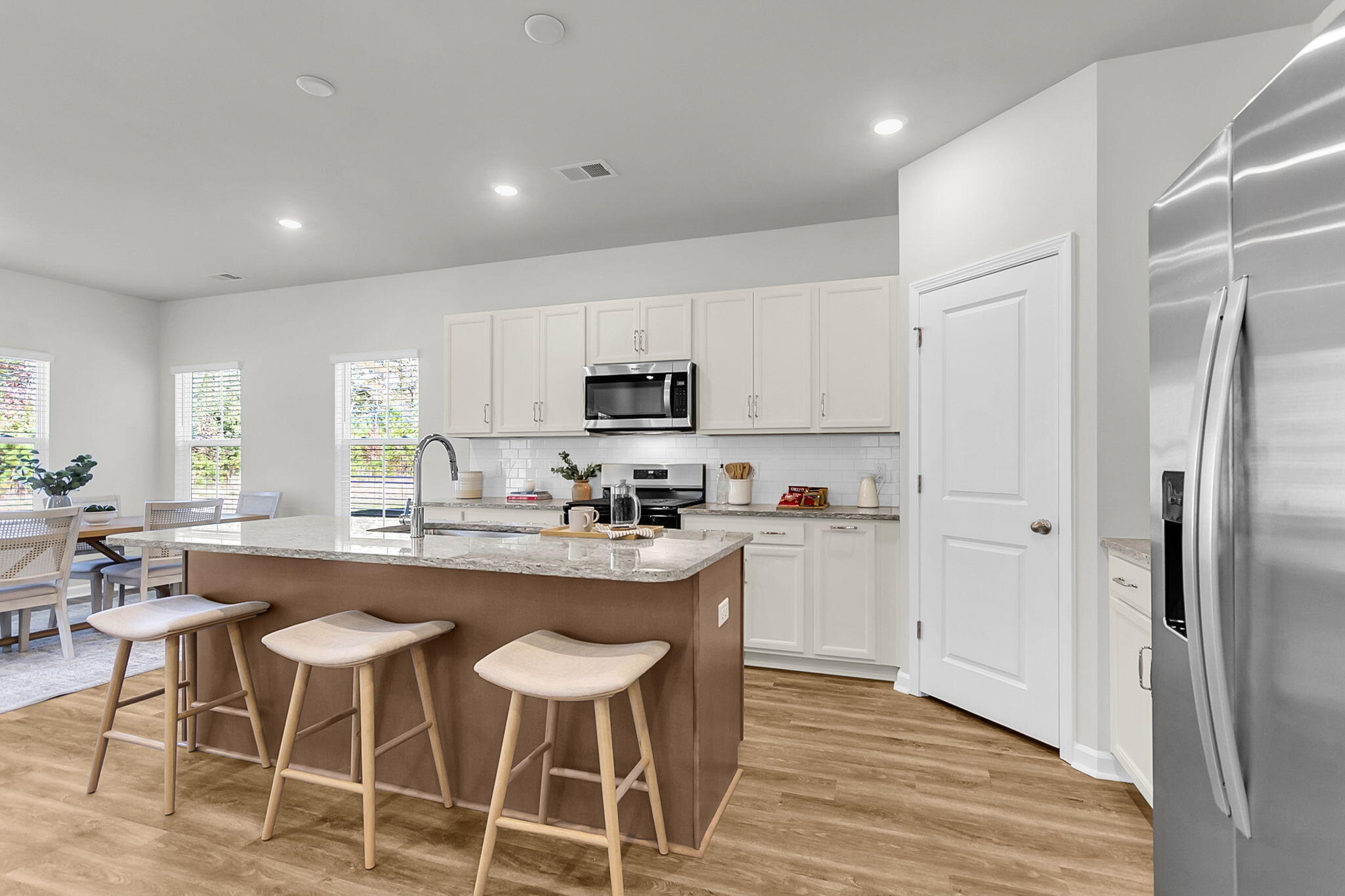 311 Clipper Court Summerville, SC 29486 - Photo 23 of 46 KITCHEN/ WALK-IN PANTRY