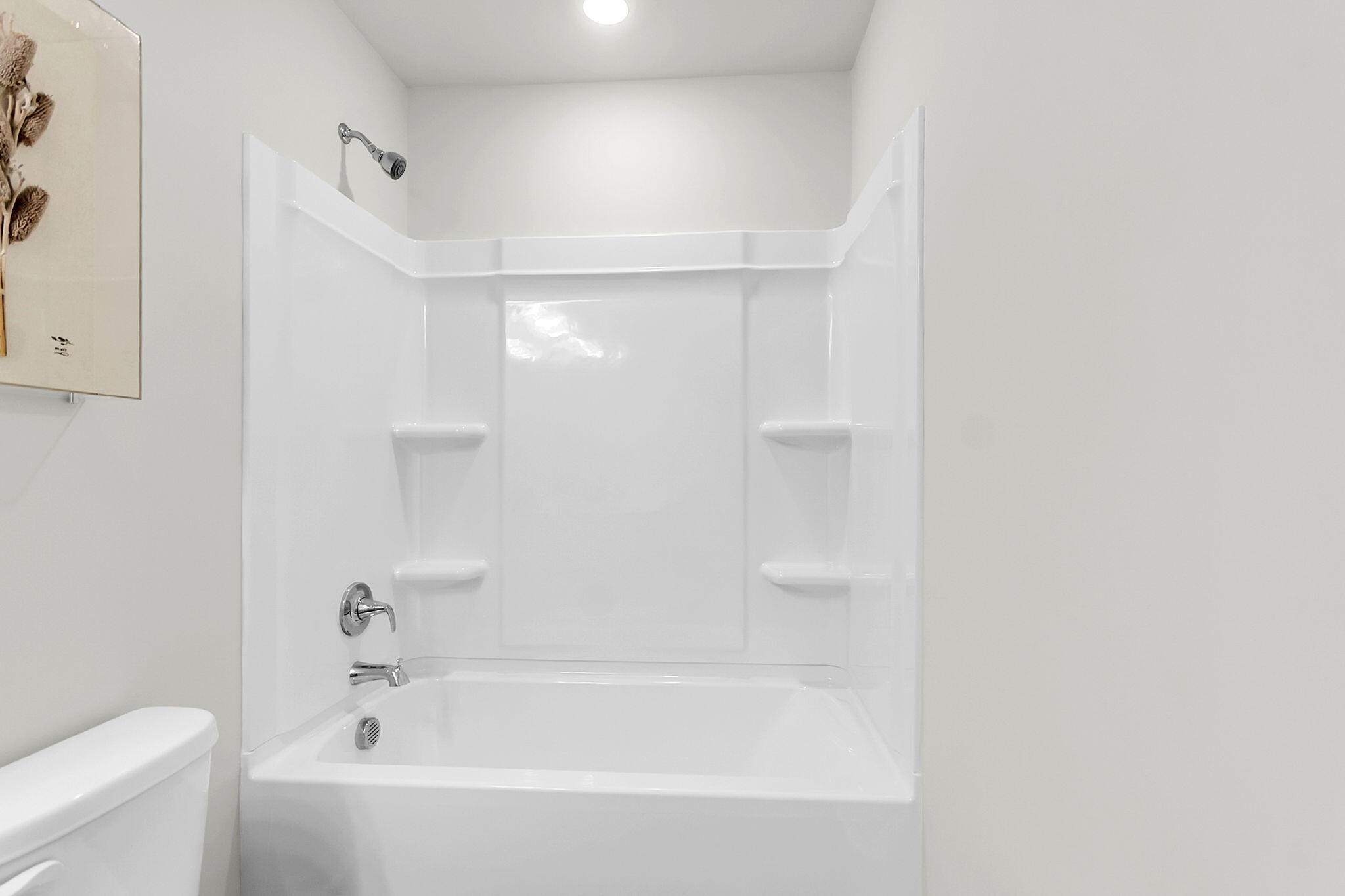 311 Clipper Court Summerville, SC 29486 - Photo 31 of 46 HALL BATHROOM