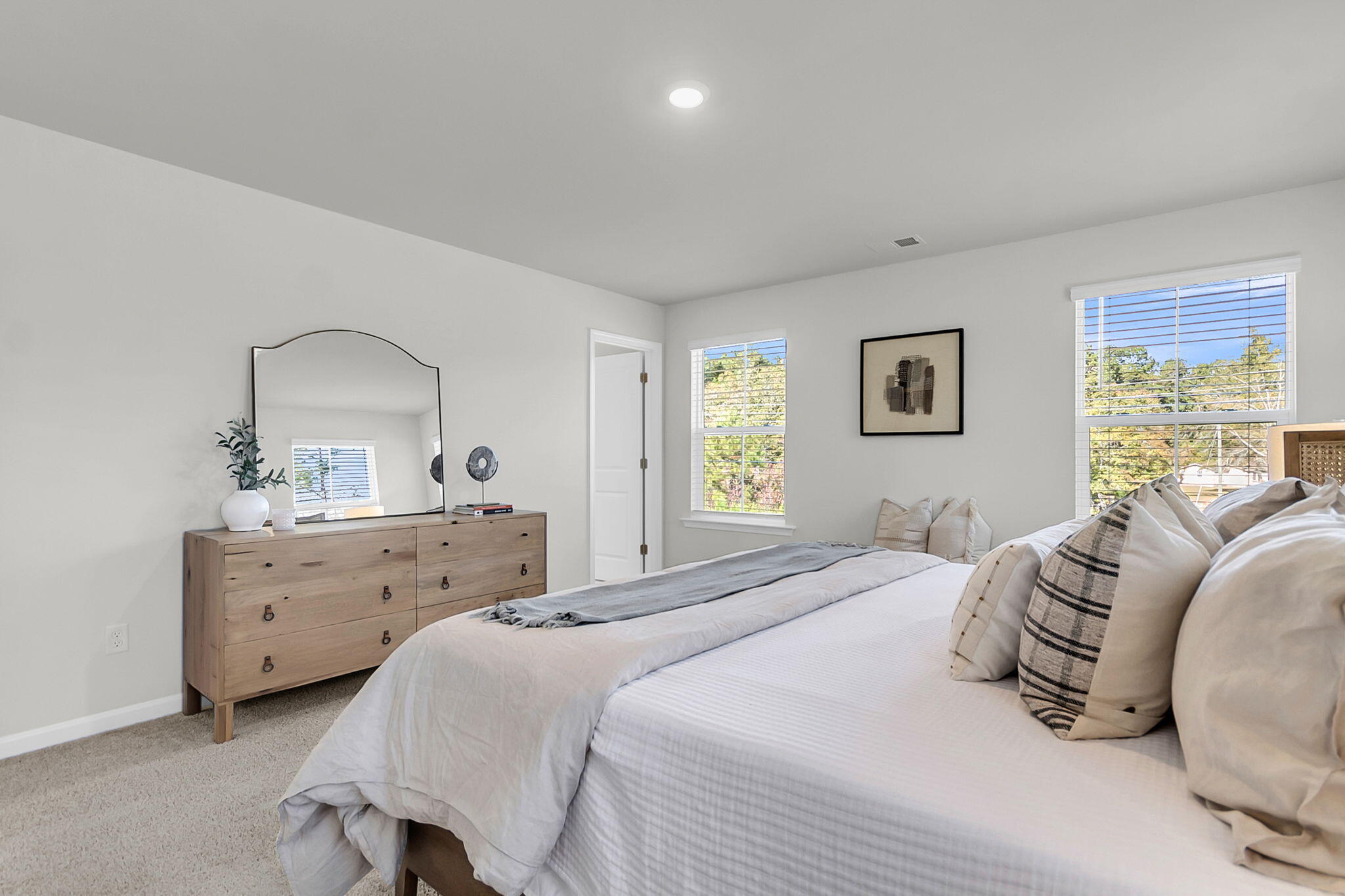 311 Clipper Court Summerville, SC 29486 - Photo 36 of 46 PRIMARY BEDROOM