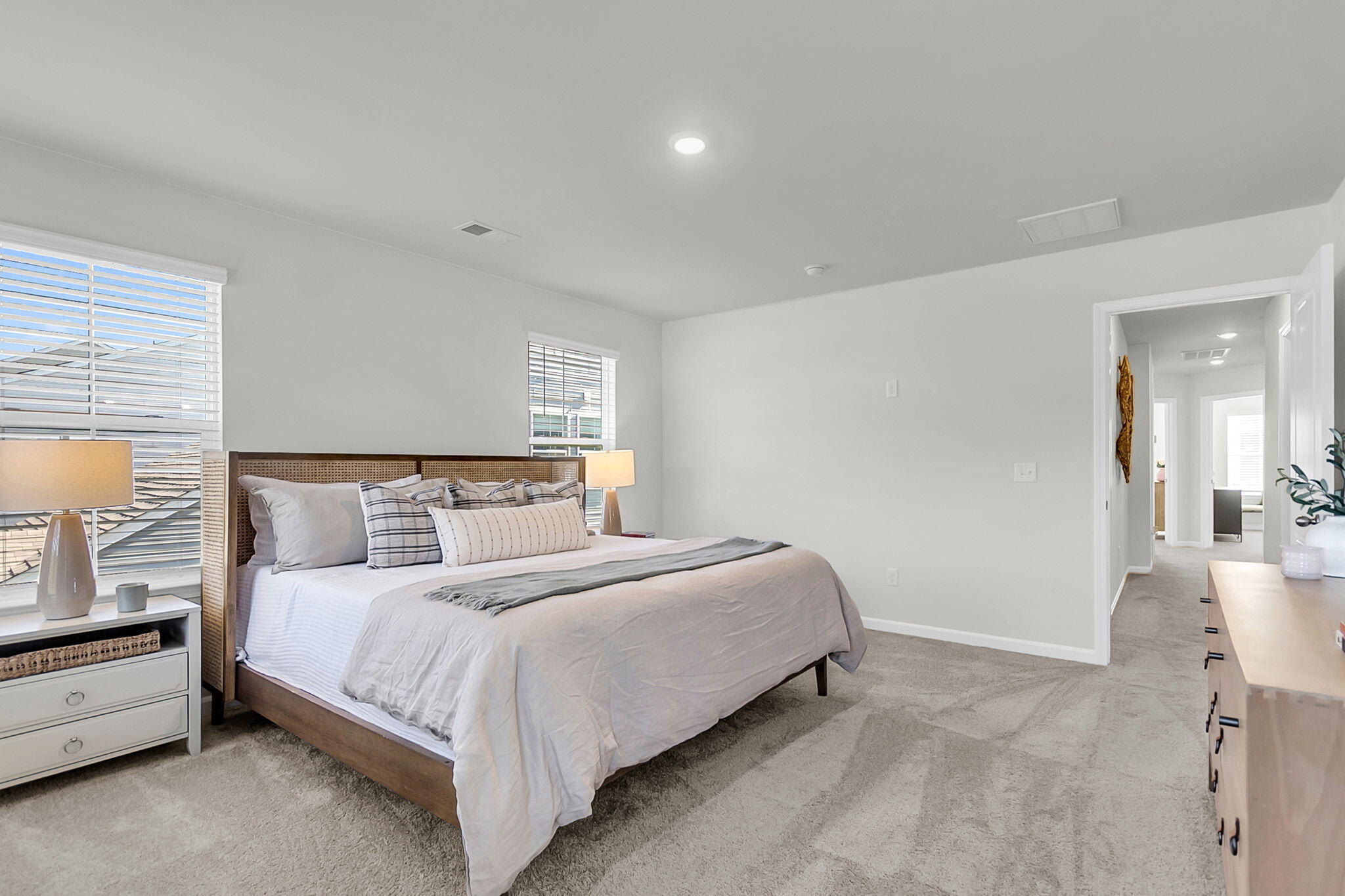 311 Clipper Court Summerville, SC 29486 - Photo 37 of 46 PRIMARY BEDROOM