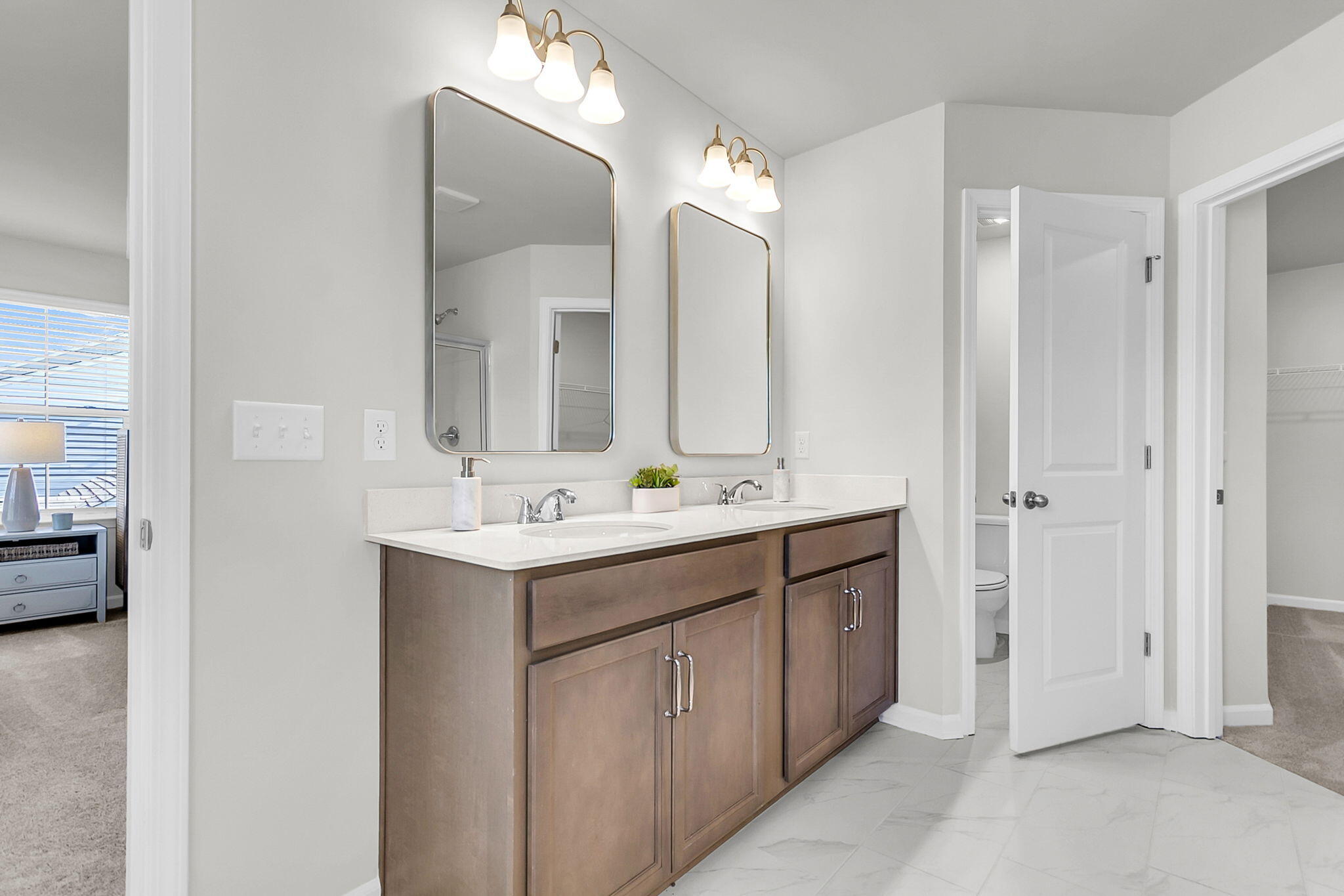 311 Clipper Court Summerville, SC 29486 - Photo 40 of 46 PRIMARY BATHROOM