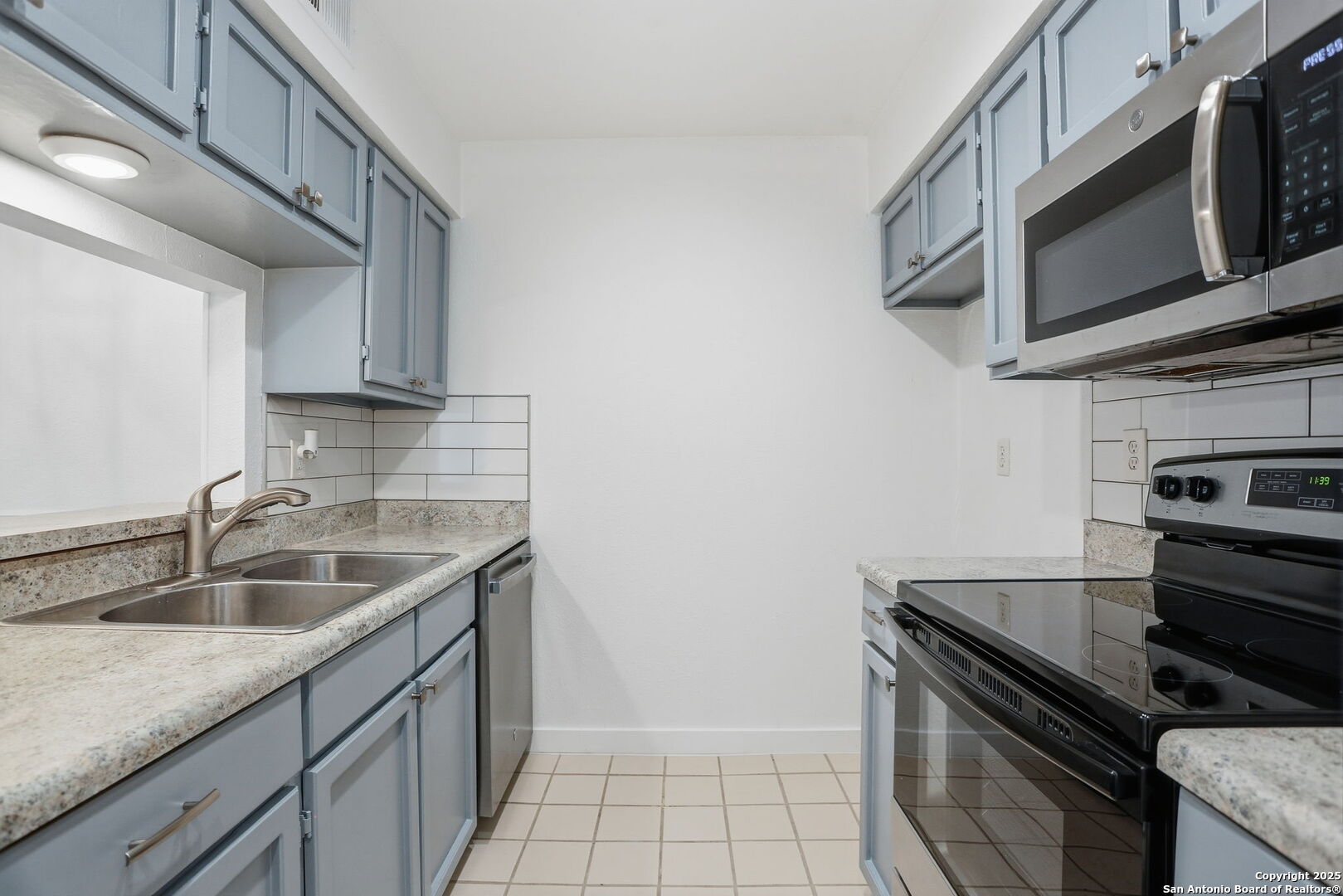 2935 Nacogdoches Road, Unit 211 San Antonio, TX 78217 - Photo 4 of 21