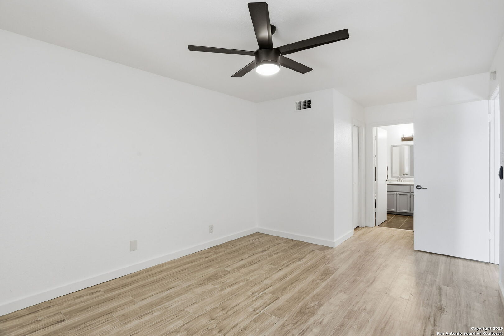 2935 Nacogdoches Road, Unit 211 San Antonio, TX 78217 - Photo 10 of 21