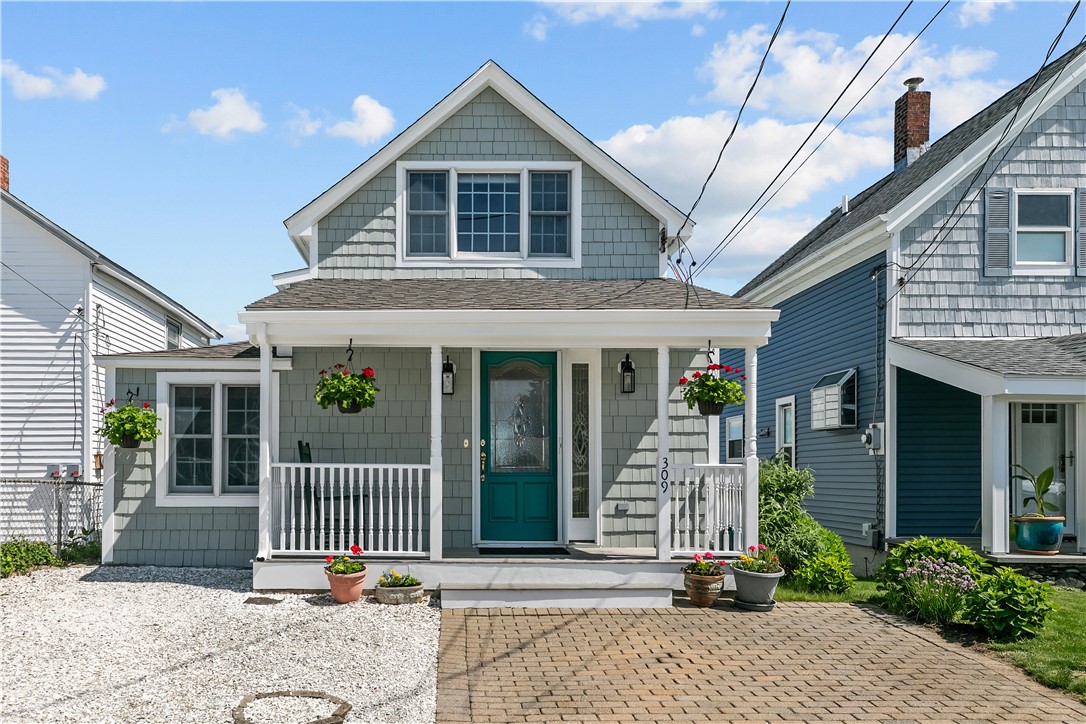 309 Riverside Street Portsmouth, RI 02871 - Photo 3 of 48