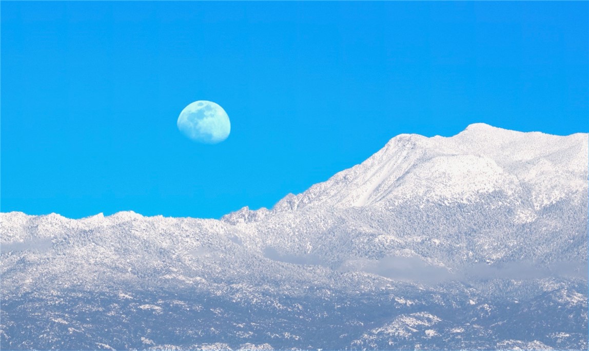 23698 Tapatia Road Homeland, CA 92548 - Photo 11 of 11 a view of a large space with in it
