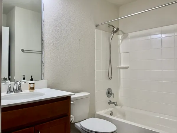 $2,600 | 509 Rockport Street, Georgetown, TX 78633