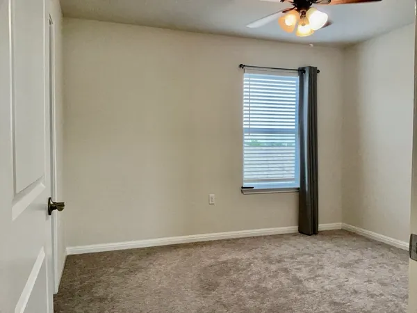 $2,600 | 509 Rockport Street, Georgetown, TX 78633