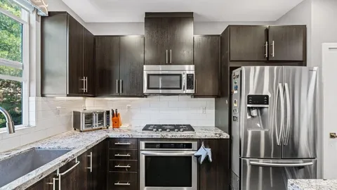 $875,000 | 7810 Inception Way, San Diego, CA 92108