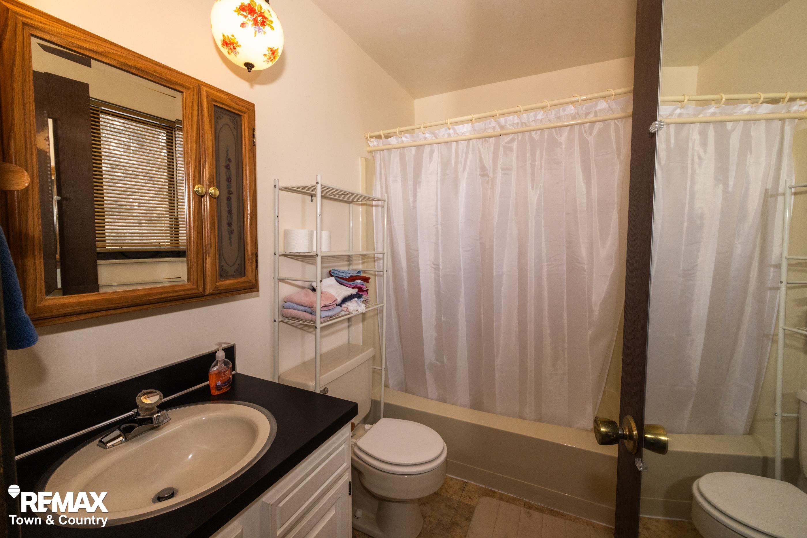 7444 Potter Road Flushing, MI 48433 - Photo 40 of 58 50198457-af81ad62-c3b7-4eb8-a91b-bb9db902cbd6.JPG