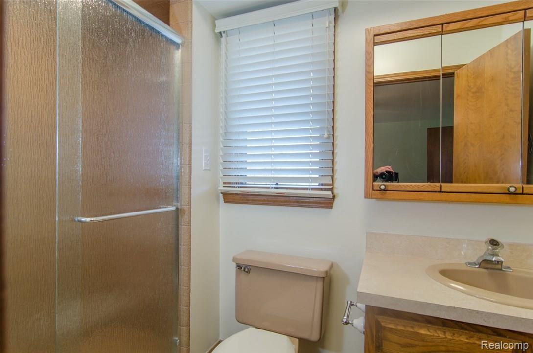 21995 Currie Road Northville, MI 48167 - Photo 14 of 35 export-12.jpg