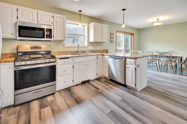 $550,000 | 1241 Velvet Leaf Drive, Madison, WI 53719