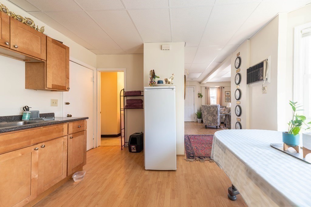 202 Washington Street, Unit 1F Somerville, MA 02143 - Photo 9 of 12