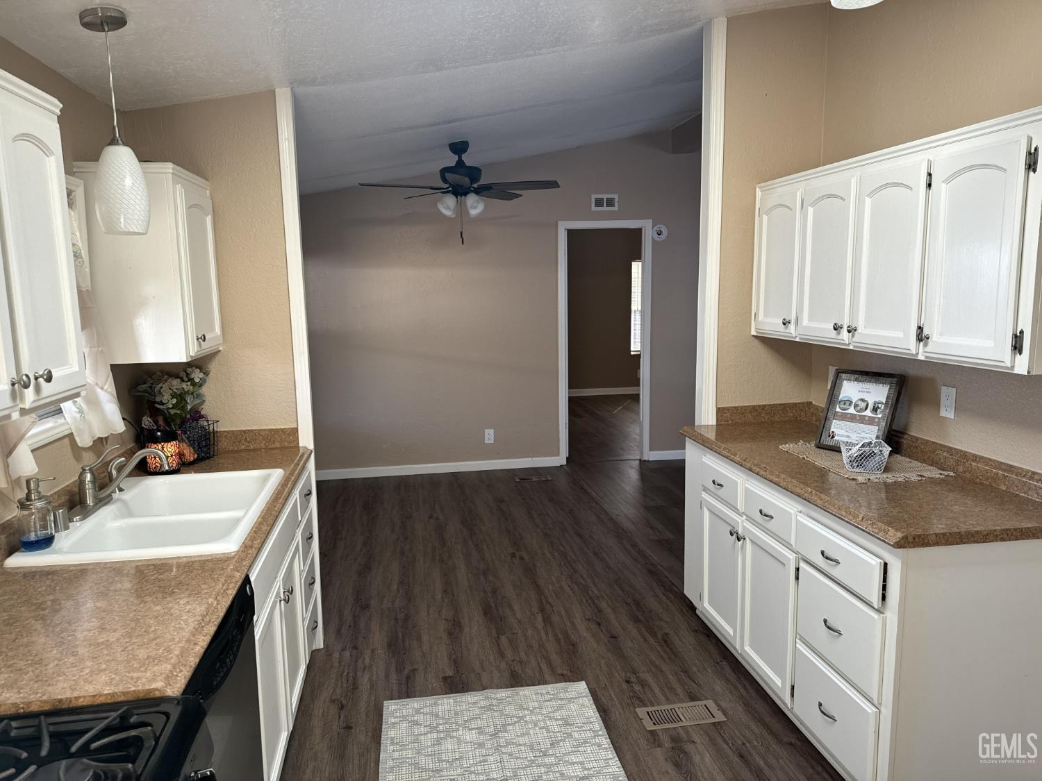 Undisclosed Address Tehachapi, CA 93561 - Photo 7 of 20