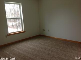 7226 Clover Road Long Pond, PA 18334 - Photo 4 of 9