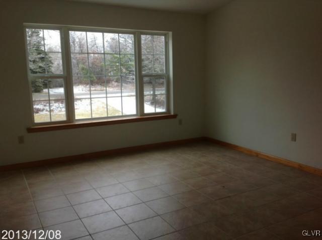 7226 Clover Road Long Pond, PA 18334 - Photo 5 of 9