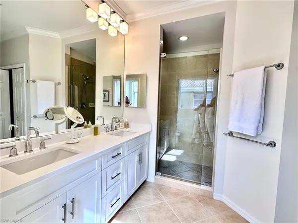 $375,000 | 11081 Corsia Trieste Way, Unit 206, Bonita Springs, FL 34135