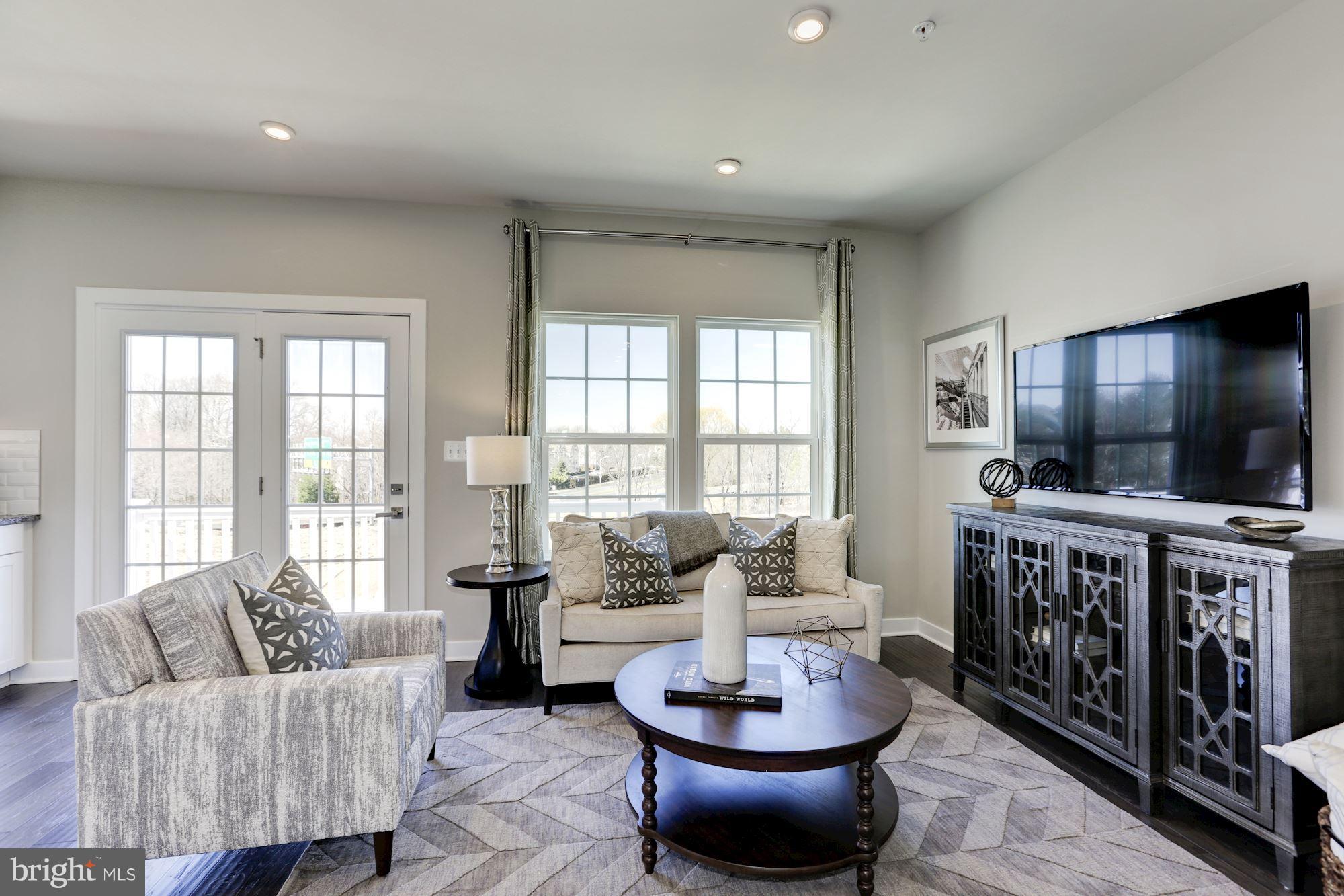 1804 Wind Gate Road Halethorpe, MD 21227 - Photo 16 of 30 Living Room