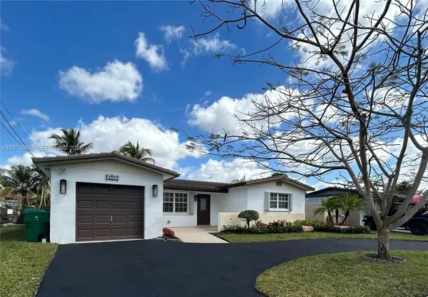 $4,150 | 5032 Southwest 94th Avenue, Cooper City, FL 33328