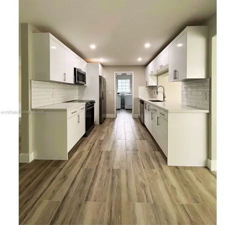 $3,950 | 5032 Southwest 94th Avenue, Cooper City, FL 33328