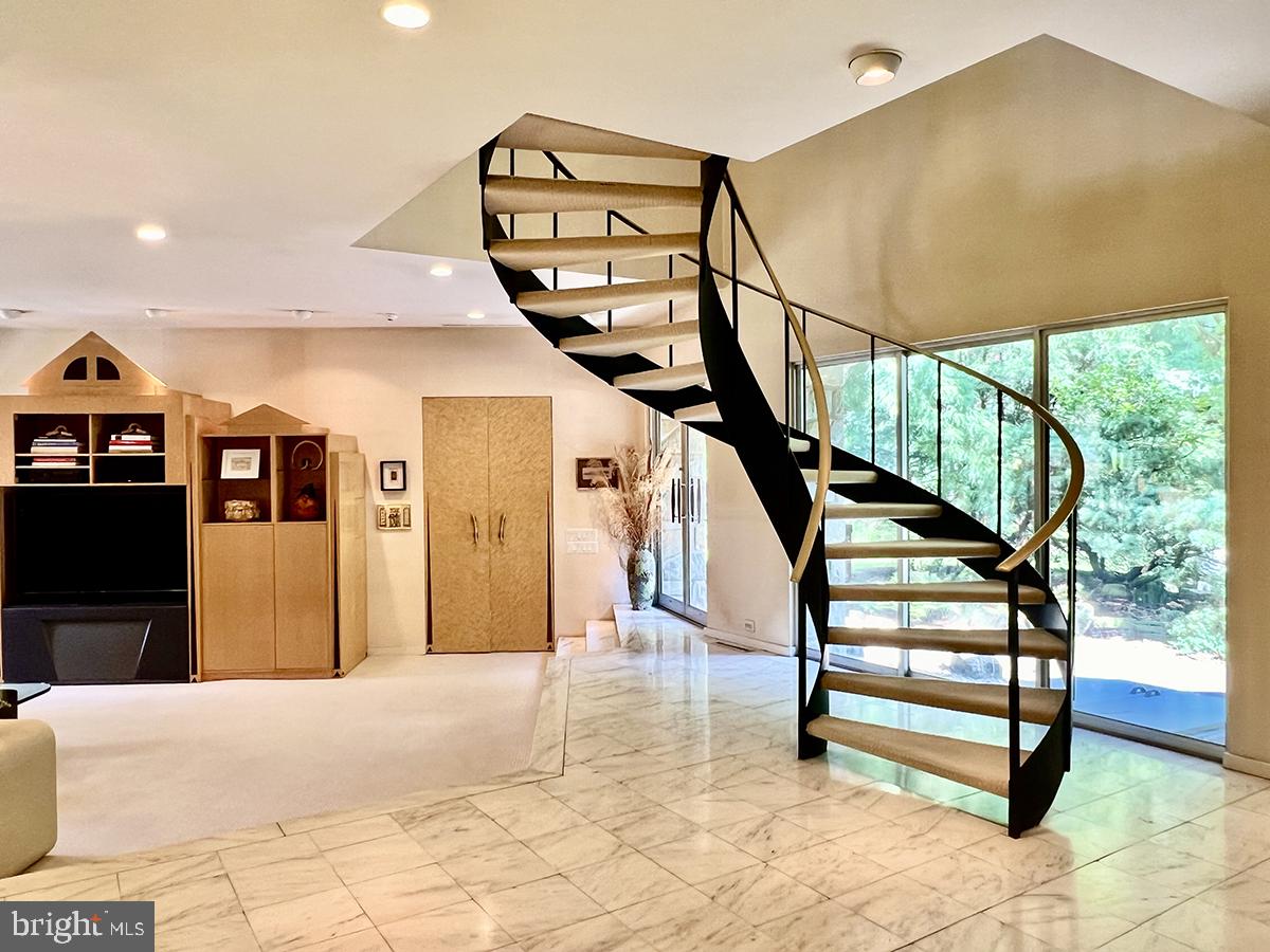 1701 Lorraine Road Reading, PA 19604 - Photo 10 of 40 Stairs