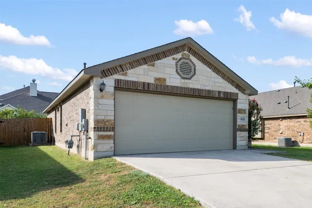 $1,800 | 5641 Sacco Street, Round Rock, TX 78665