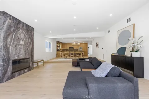 $2,349,999 | 5016 Rubio Avenue, Encino, CA 91436