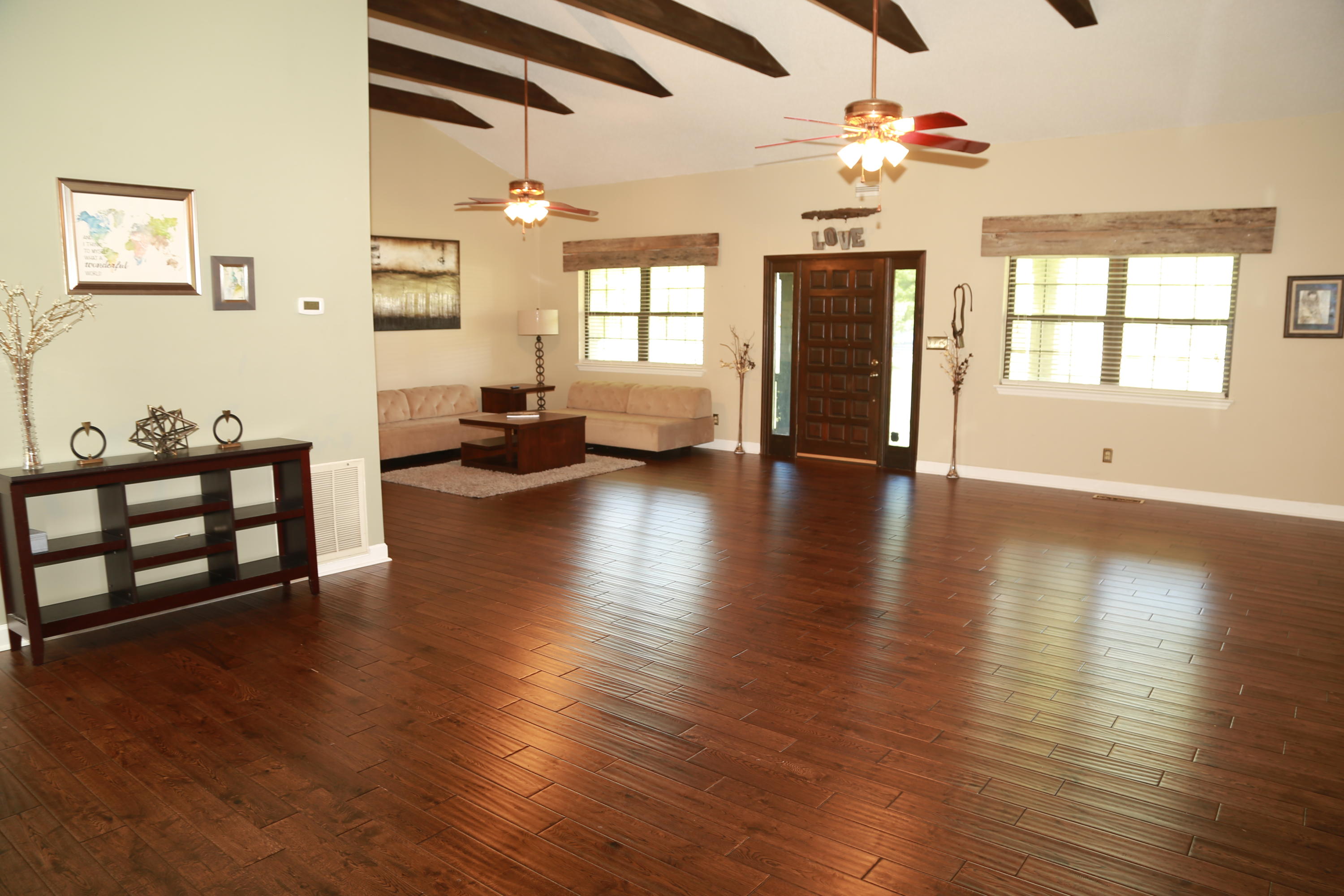 2001 Jenkins Road Chattanooga, TN 37421 - Photo 9 of 28 Living Room 1