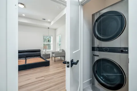 $2,800 | 112 Tolima Dove Street, Houston, TX 77022