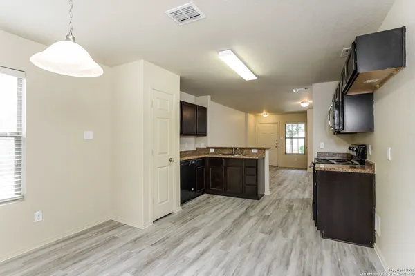 $1,990 | 2915 Aspen Meadow, San Antonio, TX 78238