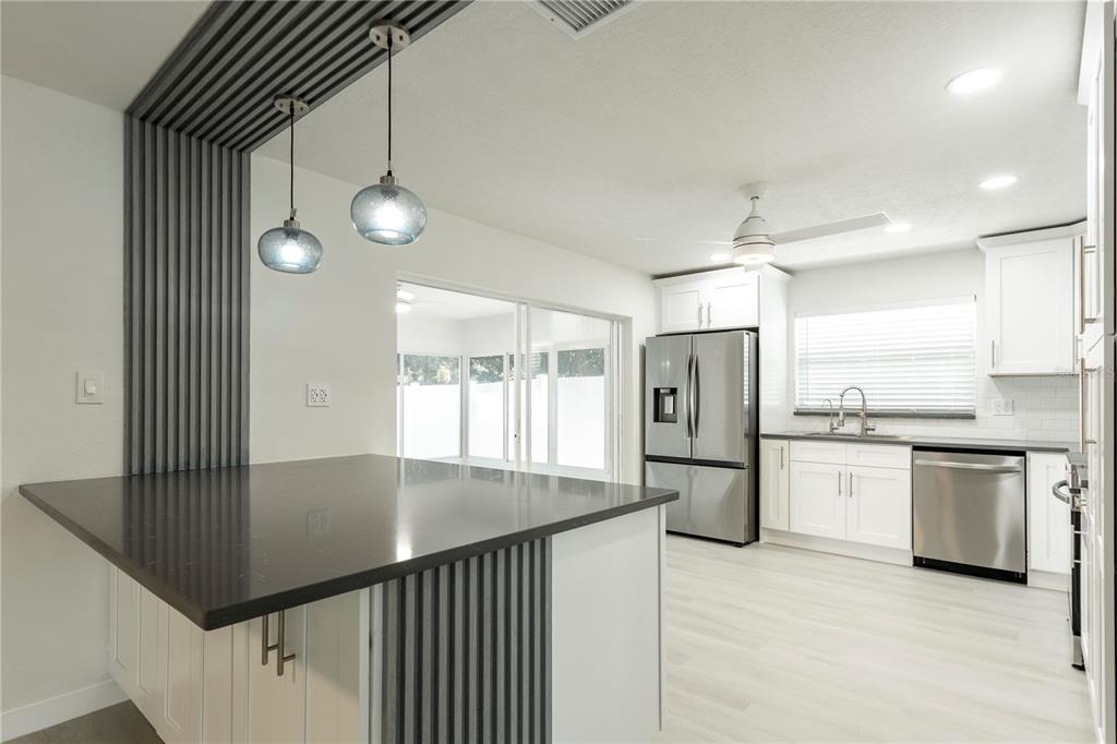 2451 Rutland Lane Clearwater, FL 33763 - Photo 17 of 45