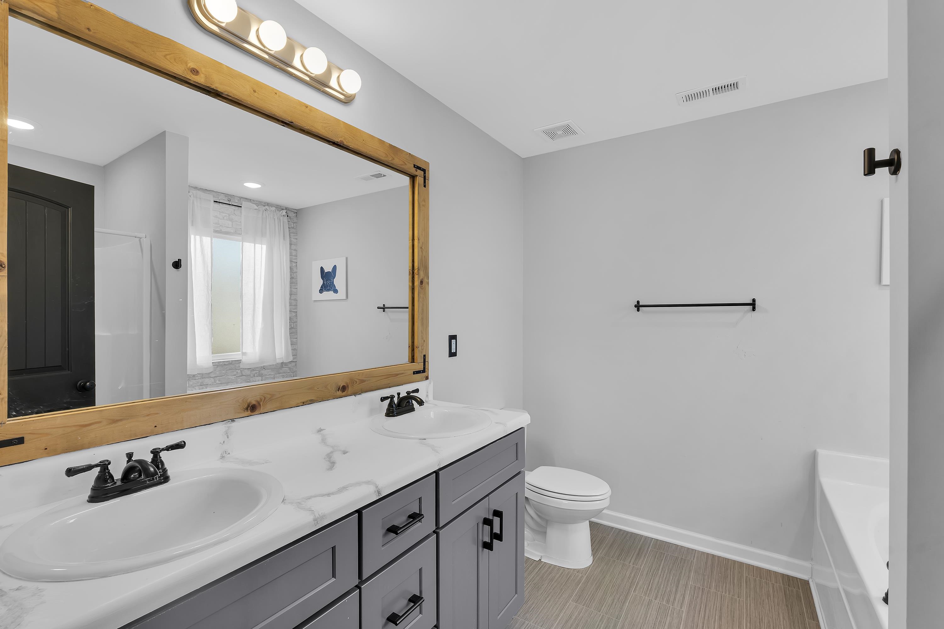 884 Hampton Road Lyman, SC 29365 - Photo 13 of 25