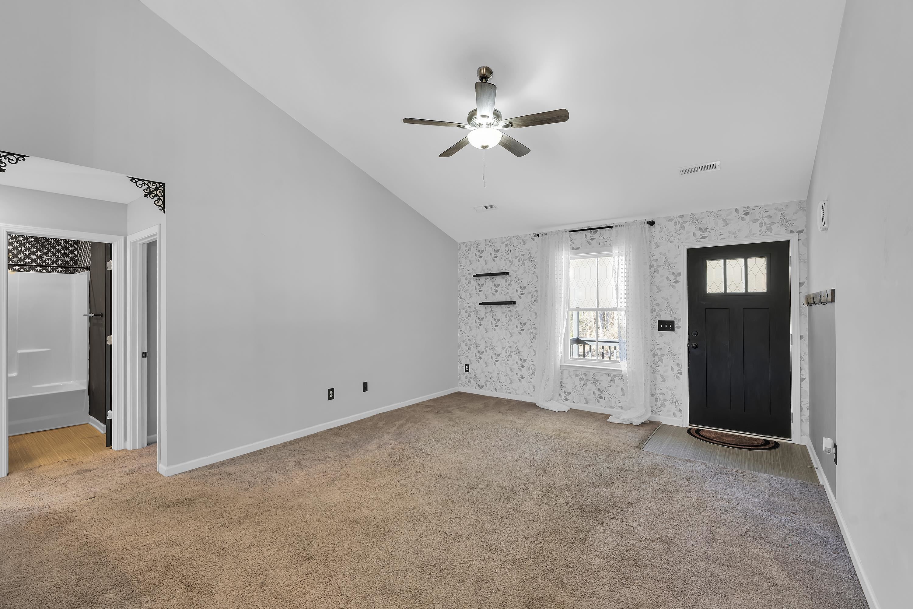 884 Hampton Road Lyman, SC 29365 - Photo 3 of 25