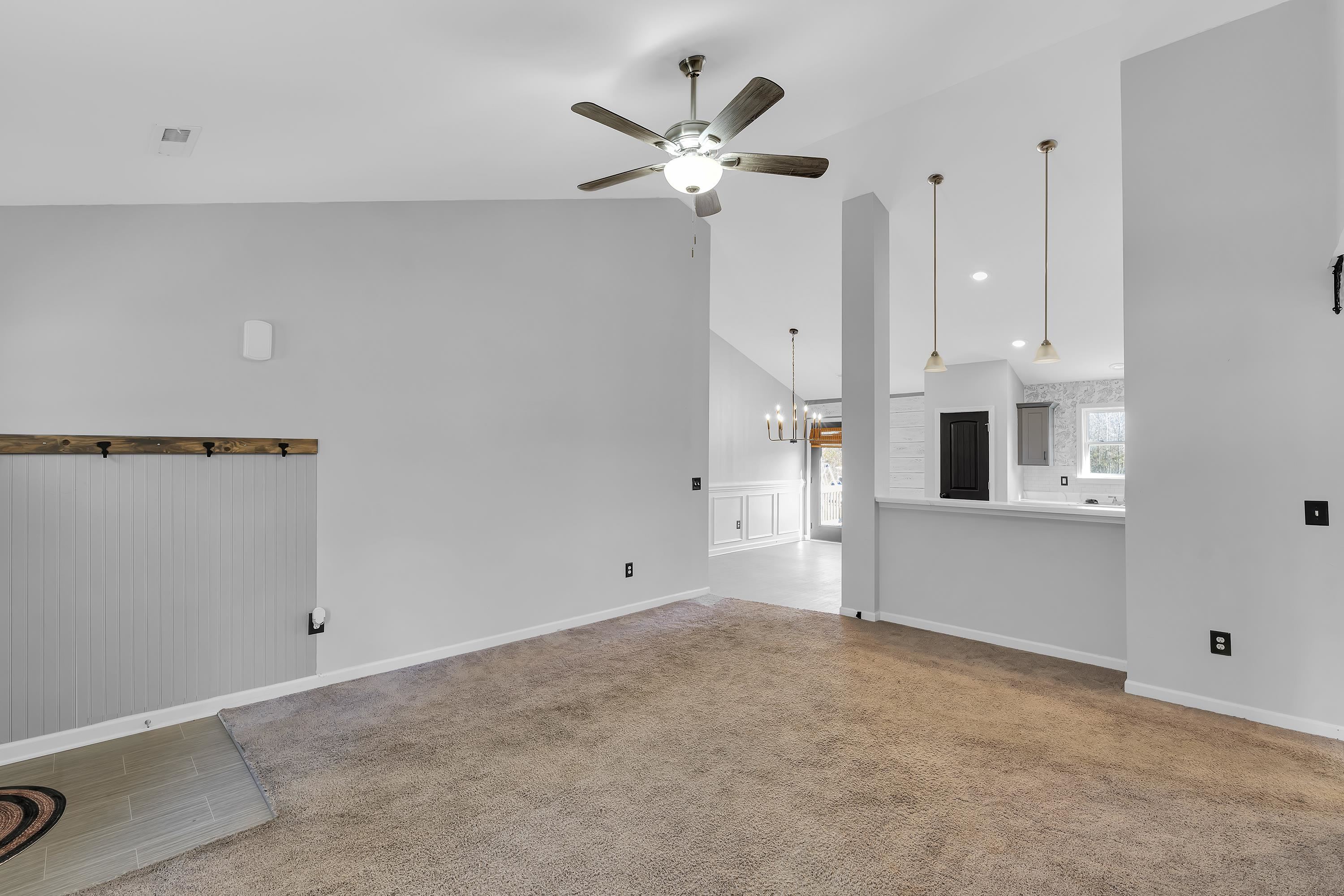 884 Hampton Road Lyman, SC 29365 - Photo 4 of 25